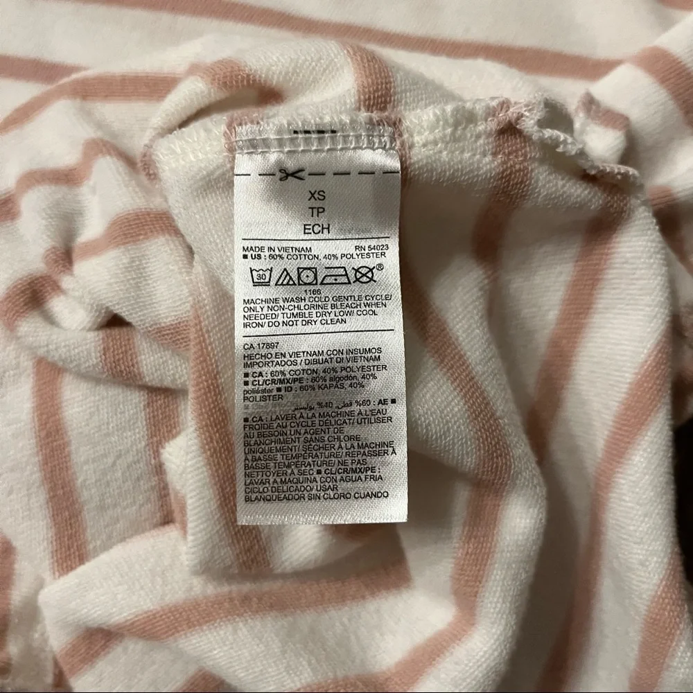 Old Navy Cream & Light Pink 1/2 Sleeve Striped Shirt - Picture 3 of 4